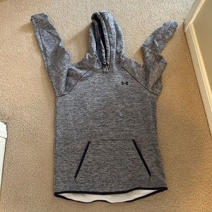 Women’s Under Armour Cold Gear Sweatshirt, size S